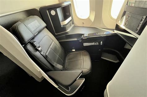 zipair reviews business class.